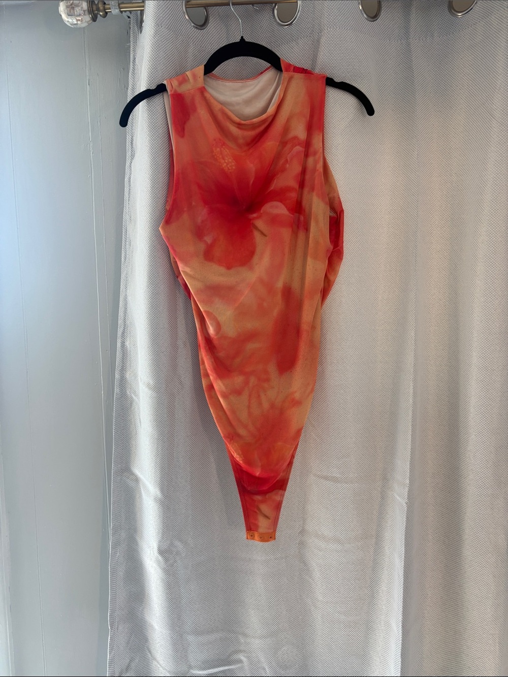 SHEIN Red Orange Floral Tie-Dye Kids One-Piece Bodysuit